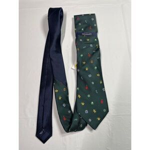 Roundtree & Yorke Christmas Holiday Tie Green Blue Festive Novelty Men's Necktie